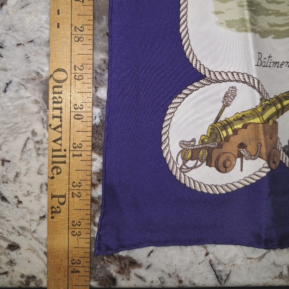 🔱 Rare Hermès authentic like new silk scarf w/envelope. Vaisseaux et Frégates. - Picture 16 of 17